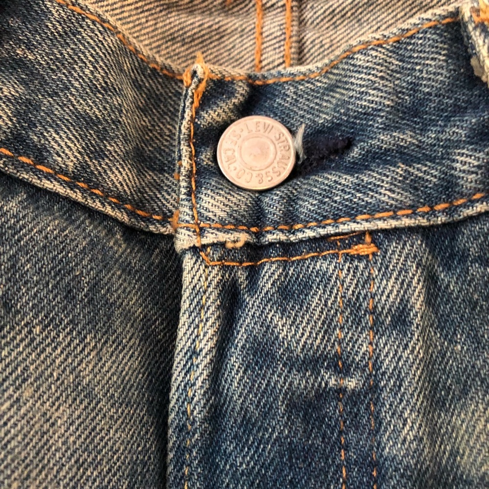 *SOLD*Levi’s 501 Button Down Jeans 32X30. - Picture 4 of 8
